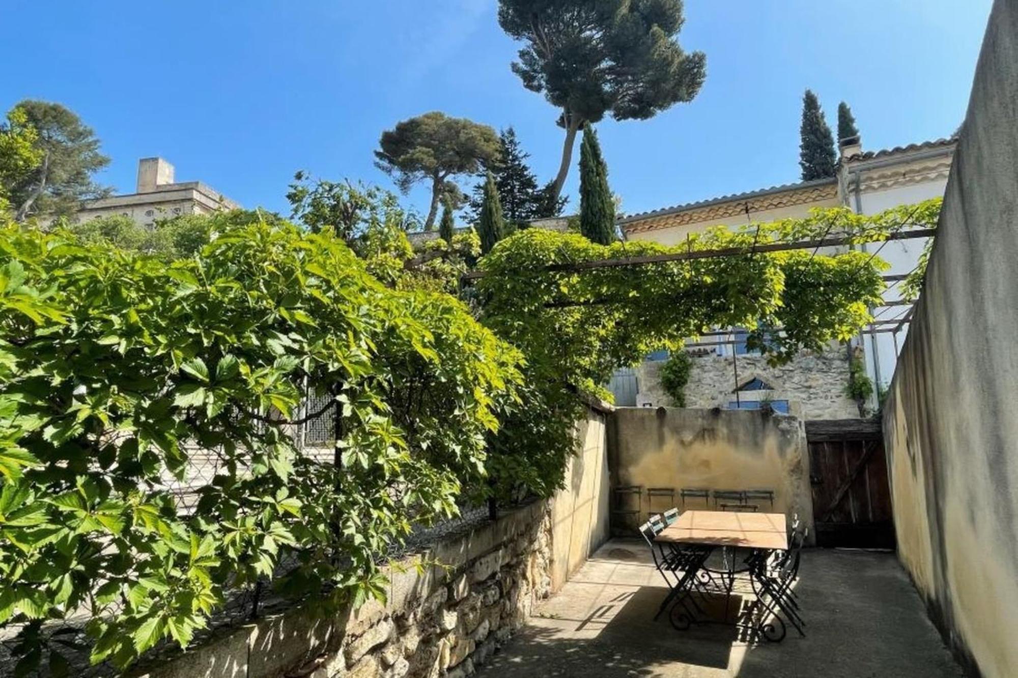 Maison Cosy Lodge 15 P Clim Wifi Cour Garage Montfrin Buitenkant foto